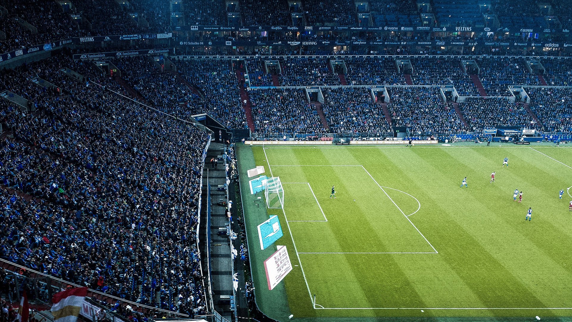 南美高原的德式风暴，莱比锡红牛制霸玻利维亚，本泽马化身关键先生