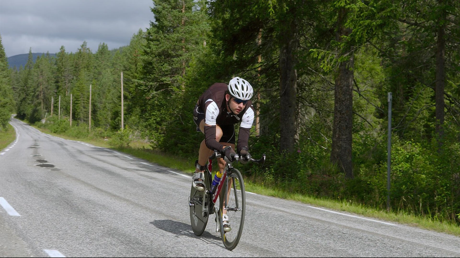新王崛起，皮亚斯特里惊艳四座，红牛二队惊天逆转书写F1新篇章